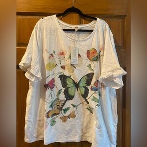 NWT! Blue Velvet brand White Butterfly Print distressed top